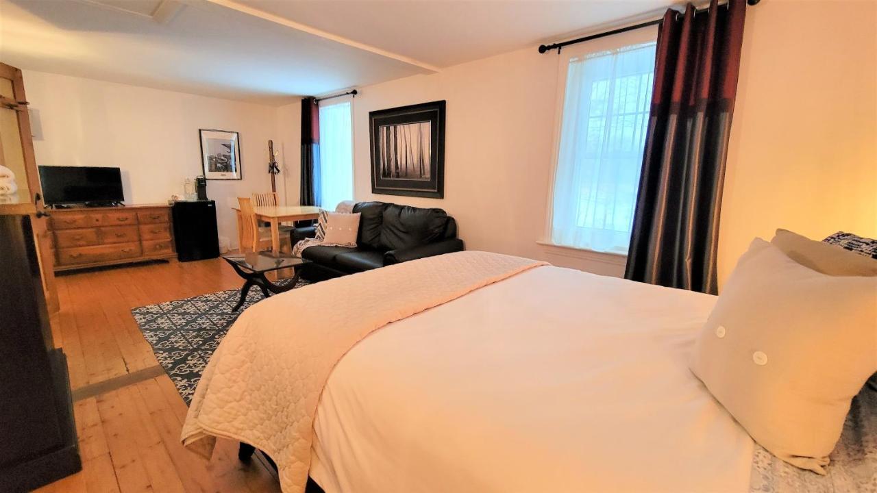 Auberge du Vignoble Bromont Extérieur photo